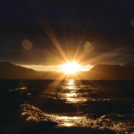 2 Bedroom Awesome In Karhamn Leilighet *